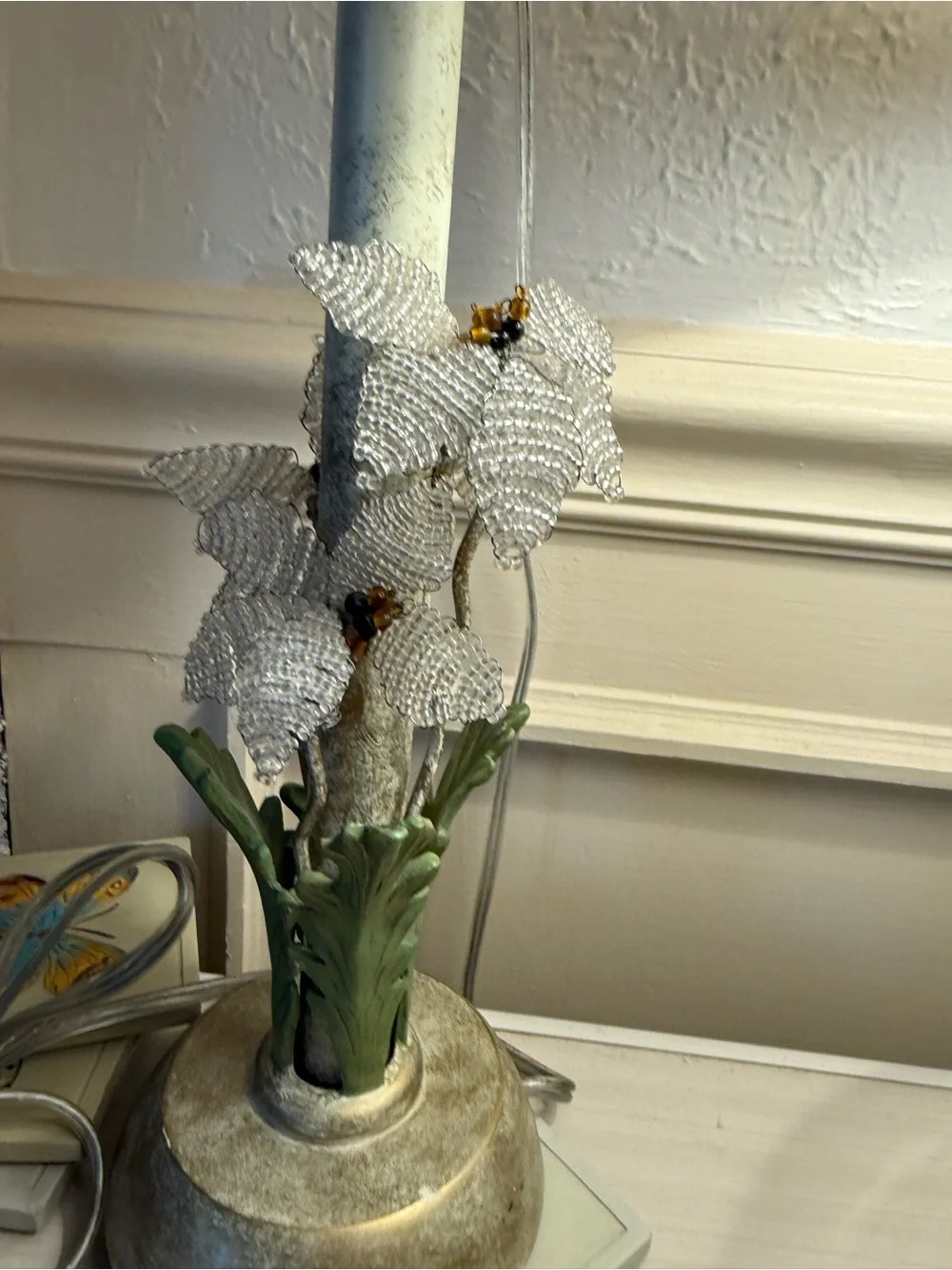 Vintage-style Beaded Flower Table Lamp - Silver and Green Hollywood recently